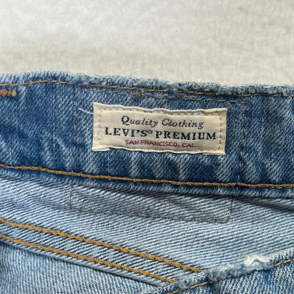 Levi's Wedgie Short Blue Distressed Raw Hem High Rise Button Fly Casual Boho 29 - Picture 4 of 10